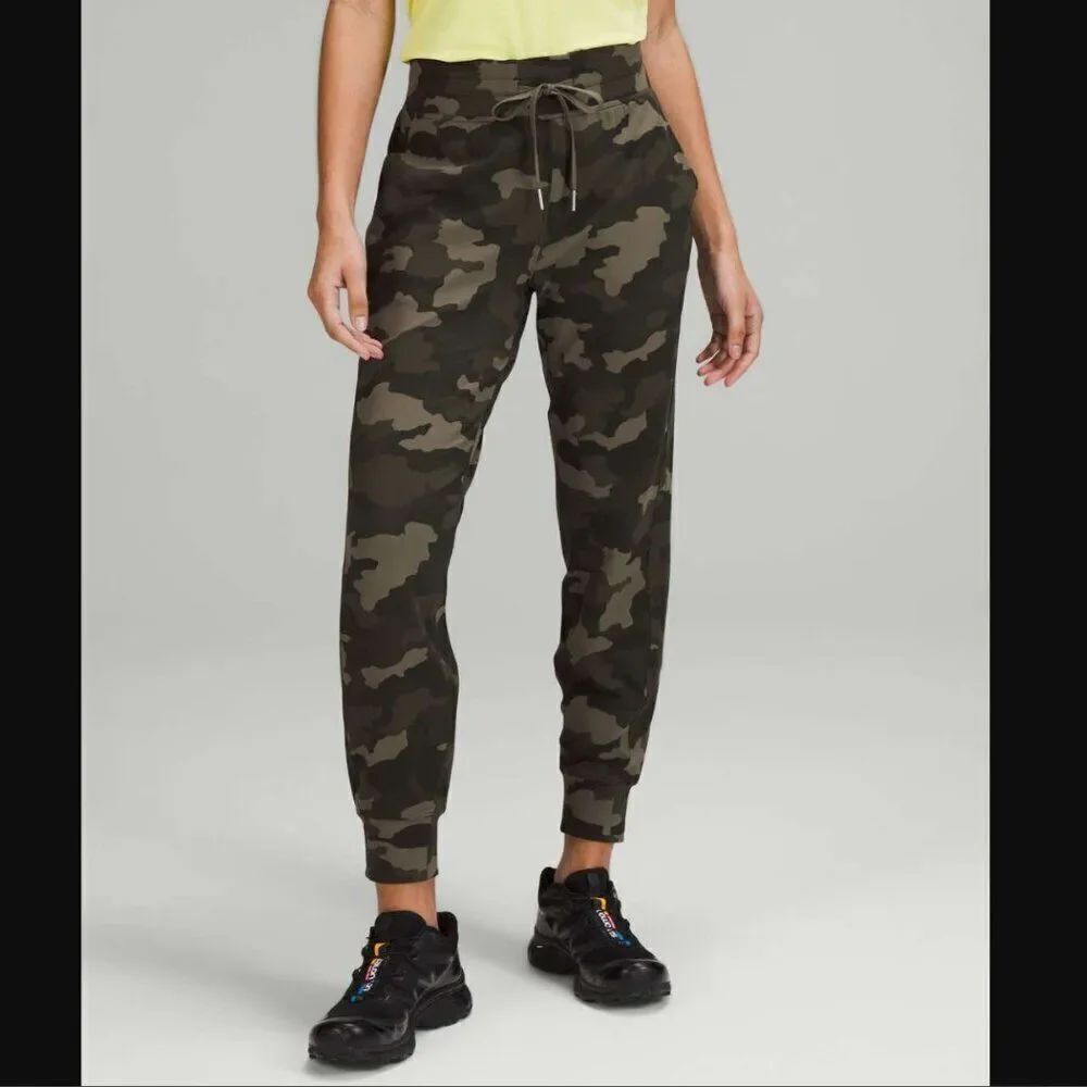 Lululemon Ready to Rulu High-Rise Jogger in camo olive | Size 6